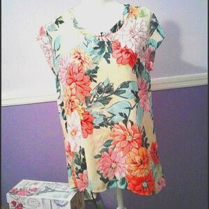 Spense Beige Floral Short Sleeve Lightweight Flowy Top